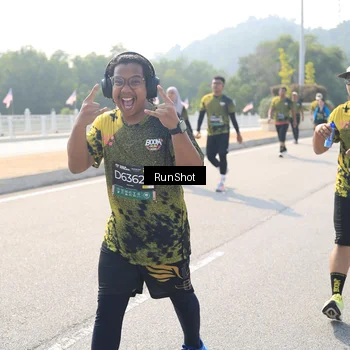 Runner Photo 6935175
