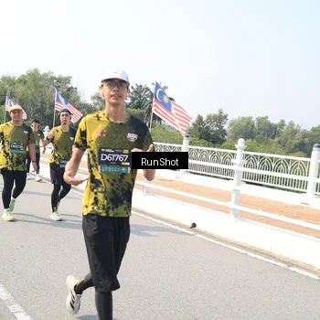 Runner Photo 6935179