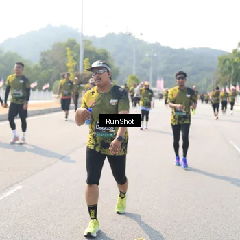 Runner Photo 6935182