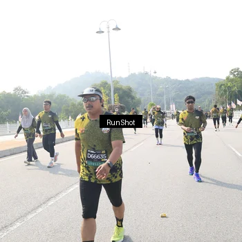 Runner Photo 6935184