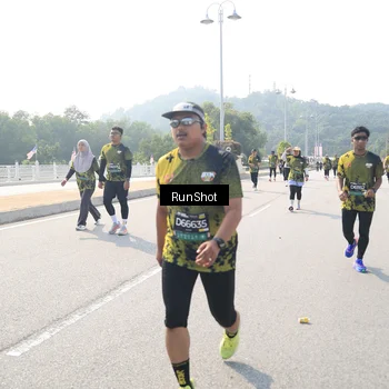 Runner Photo 6935185