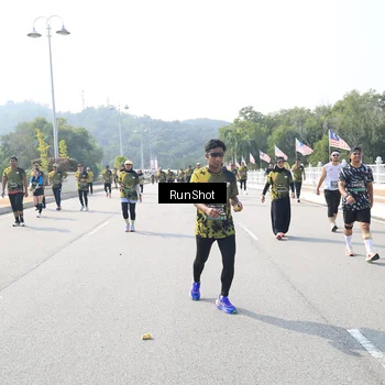 Runner Photo 6935187