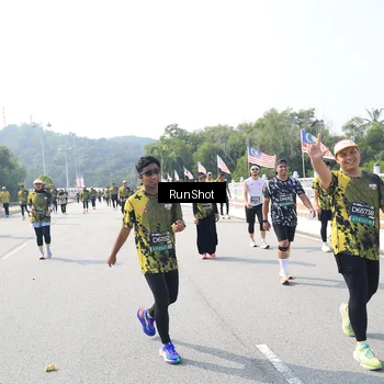 Runner Photo 6935192