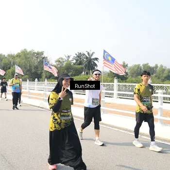 Runner Photo 6935206