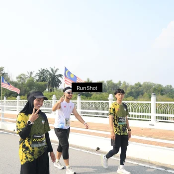 Runner Photo 6935210