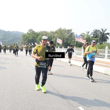 Runner Photo 6935226