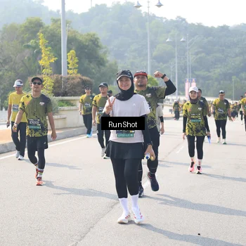 Runner Photo 6935235