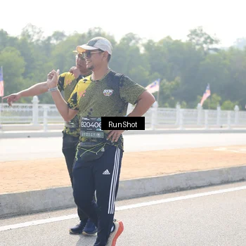 Runner Photo 6935242