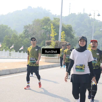 Runner Photo 6935243