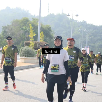 Runner Photo 6935245