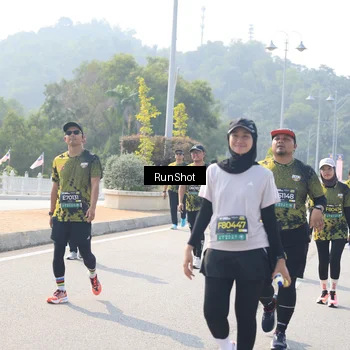 Runner Photo 6935246