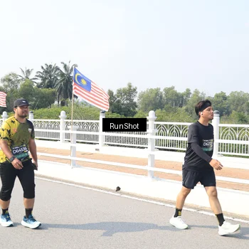 Runner Photo 6935255