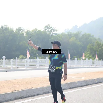 Runner Photo 6935303