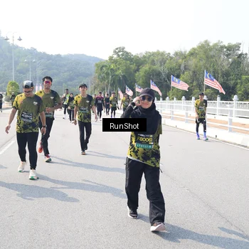 Runner Photo 6935305