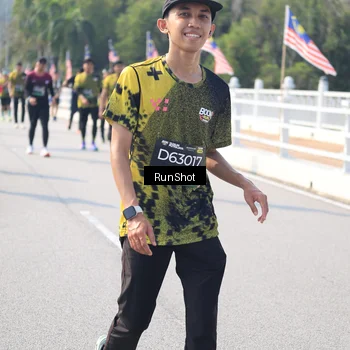 Runner Photo 6935323