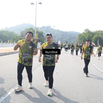 Runner Photo 6935325