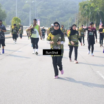 Runner Photo 6935329