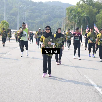 Runner Photo 6935330