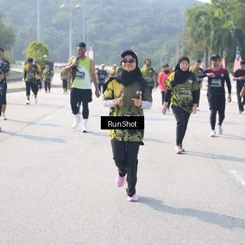 Runner Photo 6935331