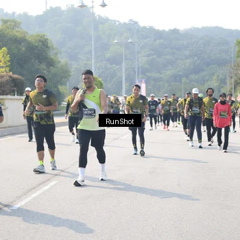 Runner Photo 6935342