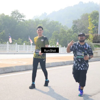 Runner Photo 6935347