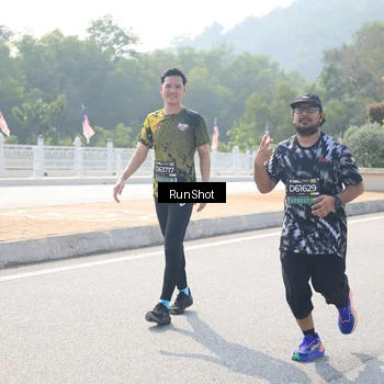 Runner Photo 6935349