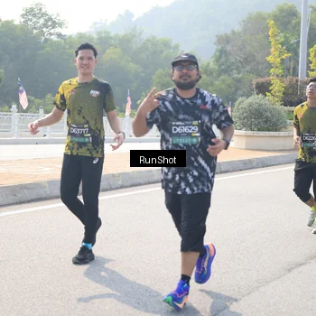 Runner Photo 6935354