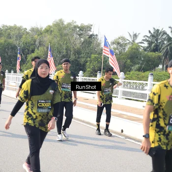 Runner Photo 6935359