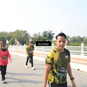 Runner Photo 6935371