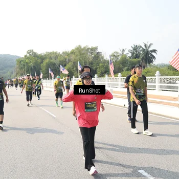 Runner Photo 6935372