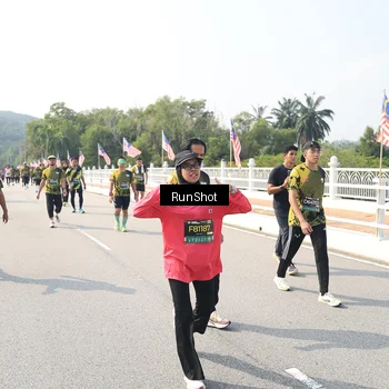 Runner Photo 6935373