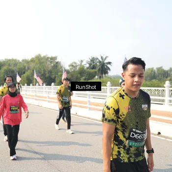 Runner Photo 6935376