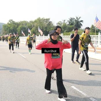 Runner Photo 6935379