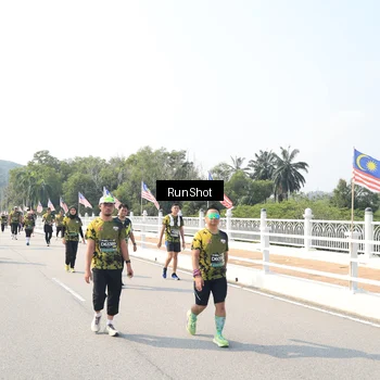 Runner Photo 6935405