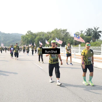 Runner Photo 6935408