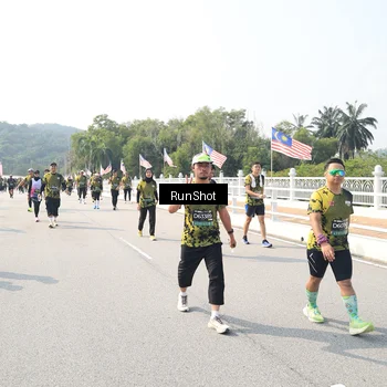 Runner Photo 6935410