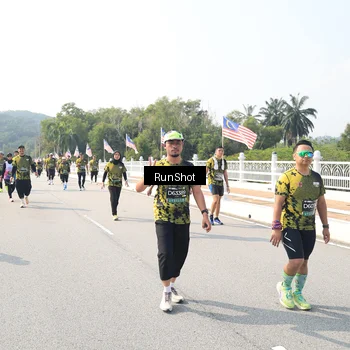 Runner Photo 6935411