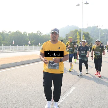 Runner Photo 6935417