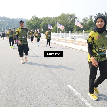 Runner Photo 6935431