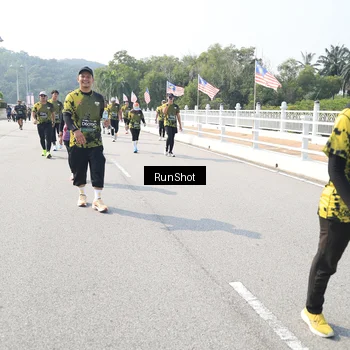 Runner Photo 6935434