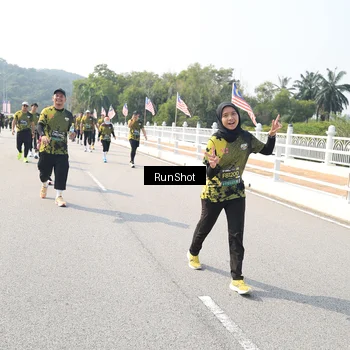 Runner Photo 6935439