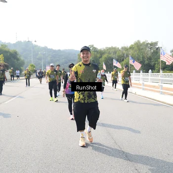 Runner Photo 6935440