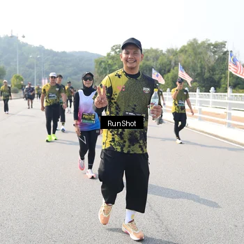 Runner Photo 6935442