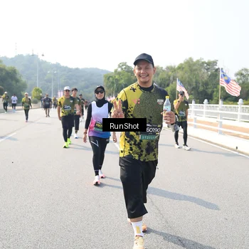 Runner Photo 6935444