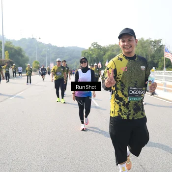 Runner Photo 6935445