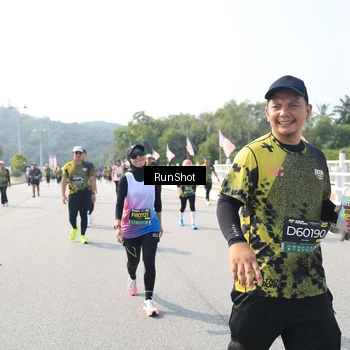 Runner Photo 6935447