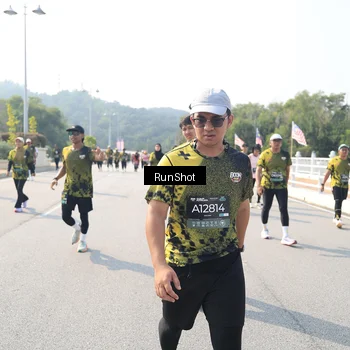 Runner Photo 6935468