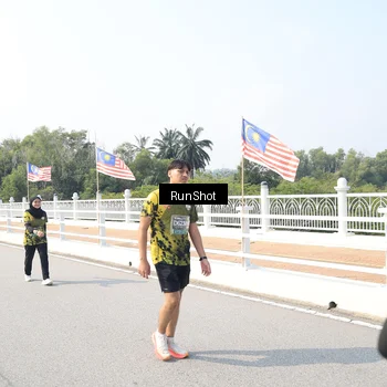 Runner Photo 6935499