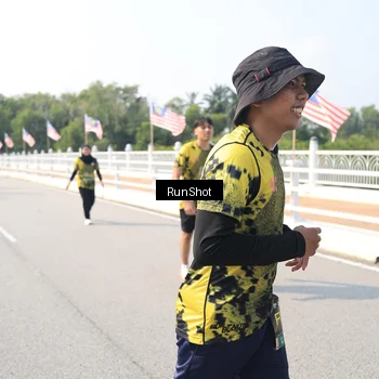 Runner Photo 6935500