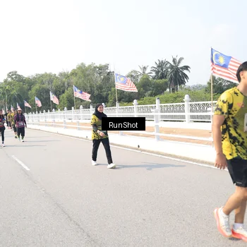 Runner Photo 6935502